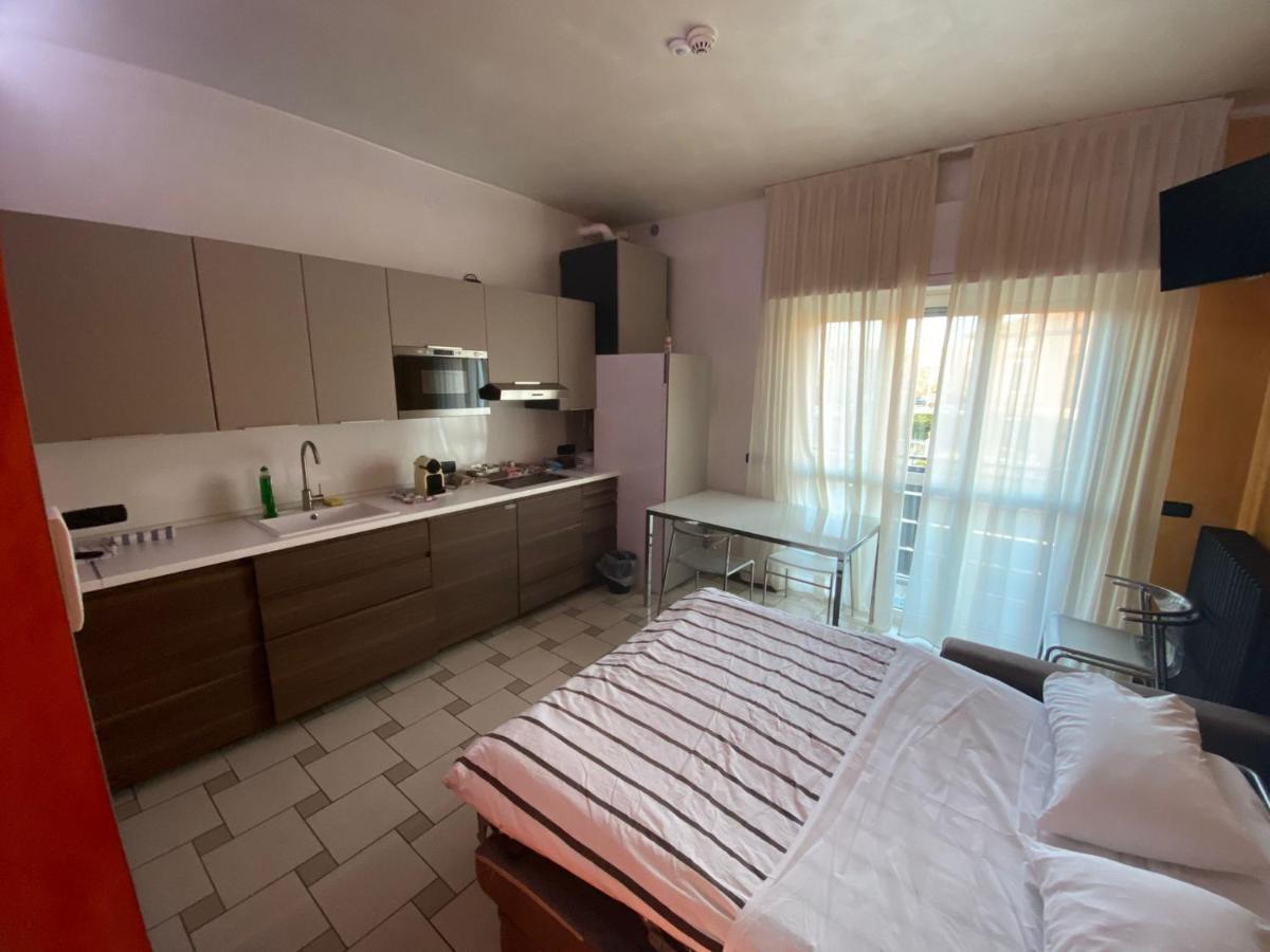 B2In Suite & Office Capriate San Gervasio Extérieur photo
