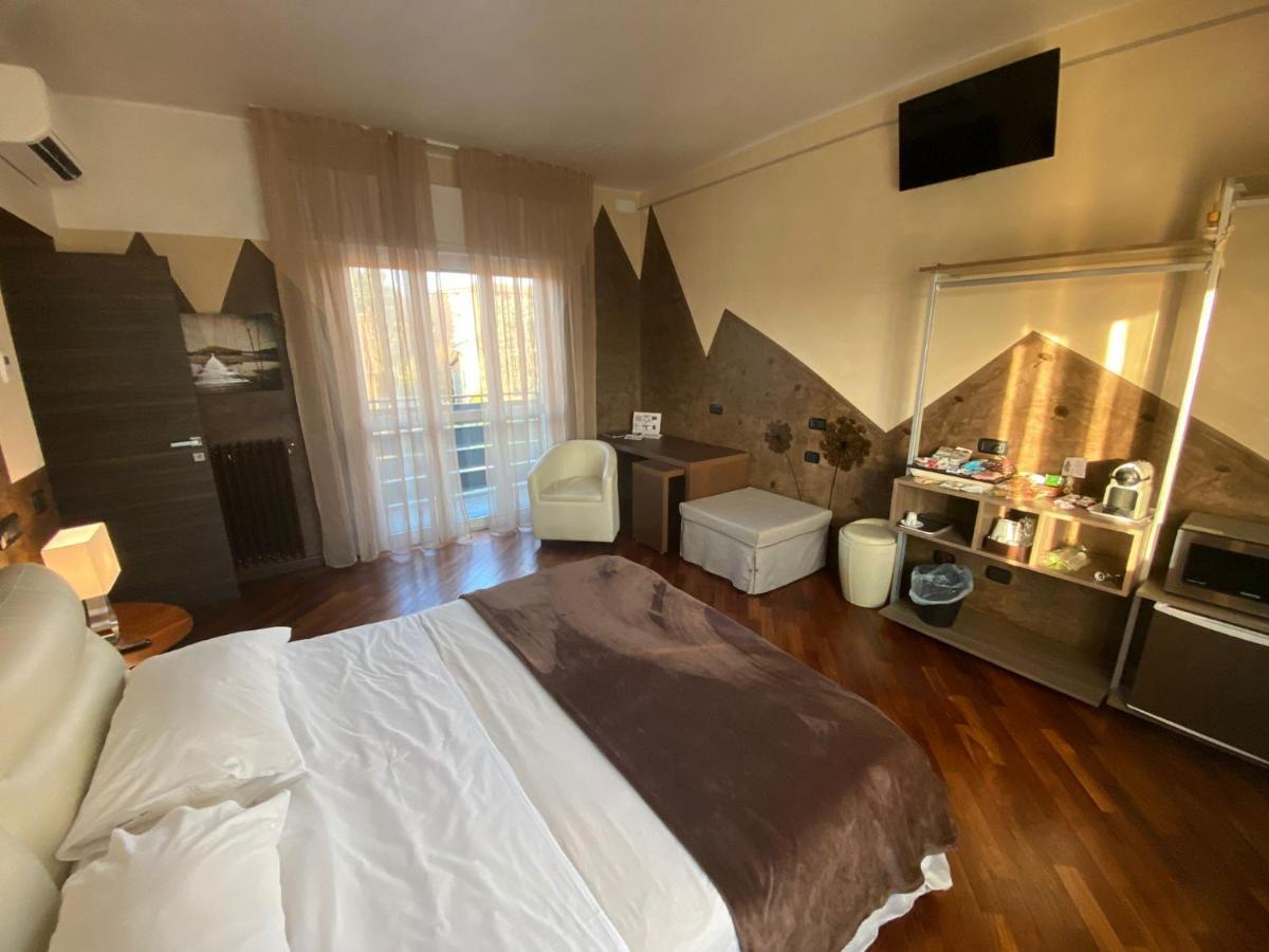 B2In Suite & Office Capriate San Gervasio Extérieur photo